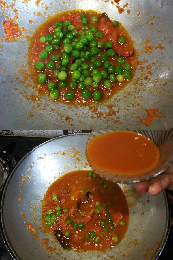 adding green peas and masala paste